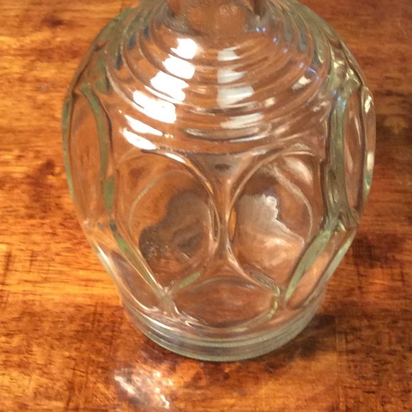 VTG Clear Glass Decanter - Picture 2 of 2